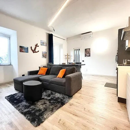 Apartament & Service *